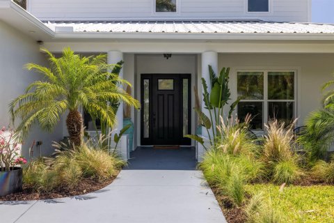 House in Jupiter, Florida 5 bedrooms, 349.41 sq.m. № 2245624 - photo 6