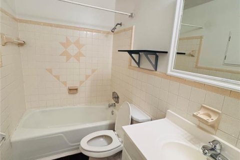 Condo in Maitland, Florida, 2 bedrooms  № 2230708 - photo 10
