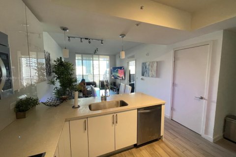 Снять в аренду кондоминиум в Майами, Флорида 1 спальня, 62.62м2, № 1970799 - фото 15