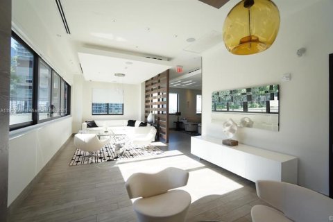 Снять в аренду кондоминиум в Майами, Флорида 1 спальня, 62.62м2, № 1970799 - фото 10