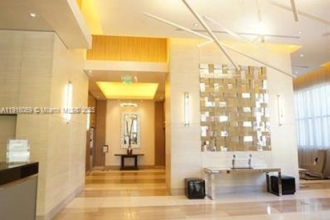 Снять в аренду кондоминиум в Майами, Флорида 1 спальня, 62.62м2, № 1970799 - фото 7