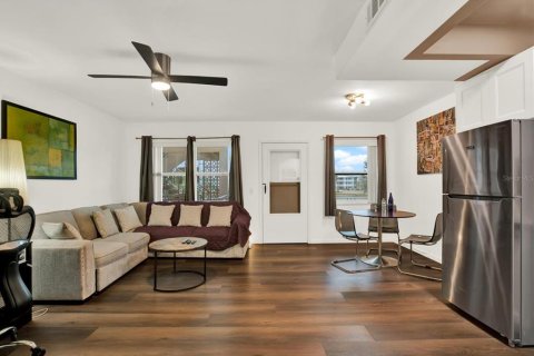 Copropriété à vendre à Saint Petersburg, Floride: 1 chambre, 56.67 m2 № 2142957 - photo 6