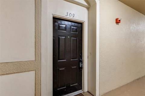 Condo in Orlando, Florida, 3 bedrooms  № 1817459 - photo 6