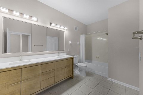 Condo in Orlando, Florida, 3 bedrooms  № 1817459 - photo 12