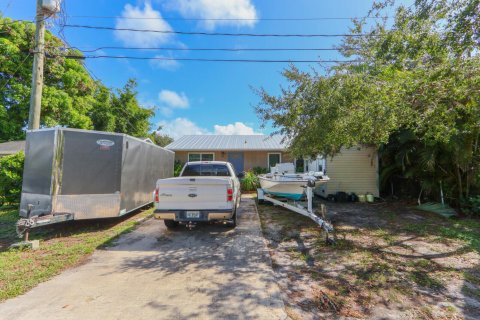 House in Stuart, Florida 2 bedrooms, 91.04 sq.m. № 2391829 - photo 25