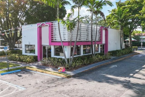 Commercial property in Pompano Beach, Florida № 1861128 - photo 8