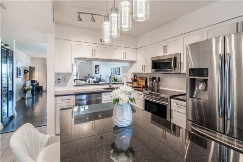 Condominio en venta en Pompano Beach, Florida, 2 dormitorios, 129.97 m2 № 2260498 - foto 27