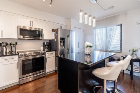 Condominio en venta en Pompano Beach, Florida, 2 dormitorios, 129.97 m2 № 2260498 - foto 5