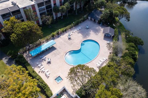 Condominio en venta en Pompano Beach, Florida, 2 dormitorios, 129.97 m2 № 2260498 - foto 28