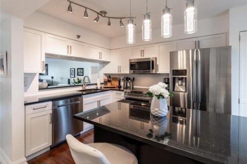 Condominio en venta en Pompano Beach, Florida, 2 dormitorios, 129.97 m2 № 2260498 - foto 6