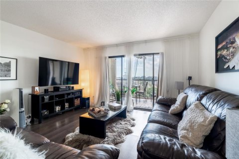 Condominio en venta en Pompano Beach, Florida, 2 dormitorios, 129.97 m2 № 2260498 - foto 11