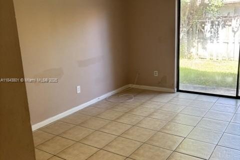 Adosado en venta en Homestead, Florida, 2 dormitorios, 104.05 m2 № 1838630 - foto 6