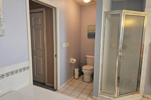 House in Weeki Wachee, Florida 2 bedrooms, 158.68 sq.m. № 1899394 - photo 16