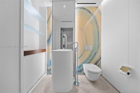 Condominio en venta en Bal Harbour, Florida, 3 dormitorios, 300.07 m2 № 1993295 - foto 10