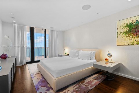 Condominio en venta en Bal Harbour, Florida, 3 dormitorios, 300.07 m2 № 1993295 - foto 12