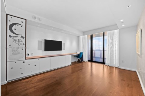 Condominio en venta en Bal Harbour, Florida, 3 dormitorios, 300.07 m2 № 1993295 - foto 27