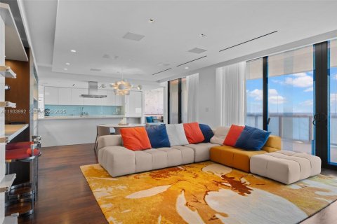 Condominio en venta en Bal Harbour, Florida, 3 dormitorios, 300.07 m2 № 1993295 - foto 9