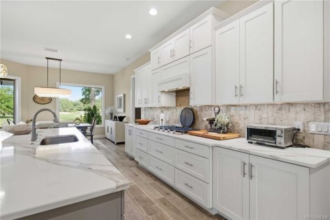 House in Lecanto, Florida 3 bedrooms, 236.9 sq.m. № 2121271 - photo 18