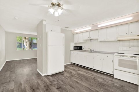 Casa en venta en Port Richey, Florida, 2 dormitorios, 71.35 m2 № 1909557 - foto 6