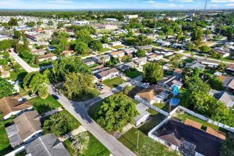 Casa en venta en Port Richey, Florida, 2 dormitorios, 71.35 m2 № 1909557 - foto 21