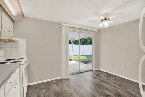 Casa en venta en Port Richey, Florida, 2 dormitorios, 71.35 m2 № 1909557 - foto 8
