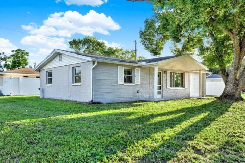Casa en venta en Port Richey, Florida, 2 dormitorios, 71.35 m2 № 1909557 - foto 17