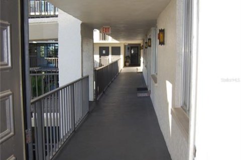 Condominio en venta en Clearwater, Florida, 2 dormitorios, 134.71 m2 № 1540152 - foto 25