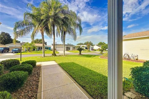 House in The Villages, Florida 3 bedrooms, 115.2 sq.m. № 1879084 - photo 5