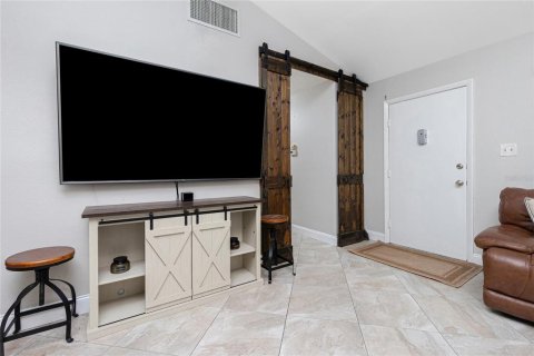 House in Port Charlotte, Florida 3 bedrooms, 132.57 sq.m. № 1648167 - photo 7