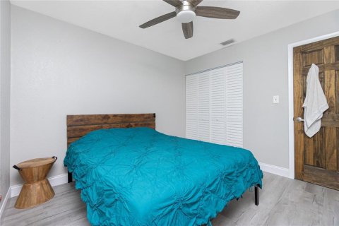 House in Port Charlotte, Florida 3 bedrooms, 132.57 sq.m. № 1648167 - photo 22
