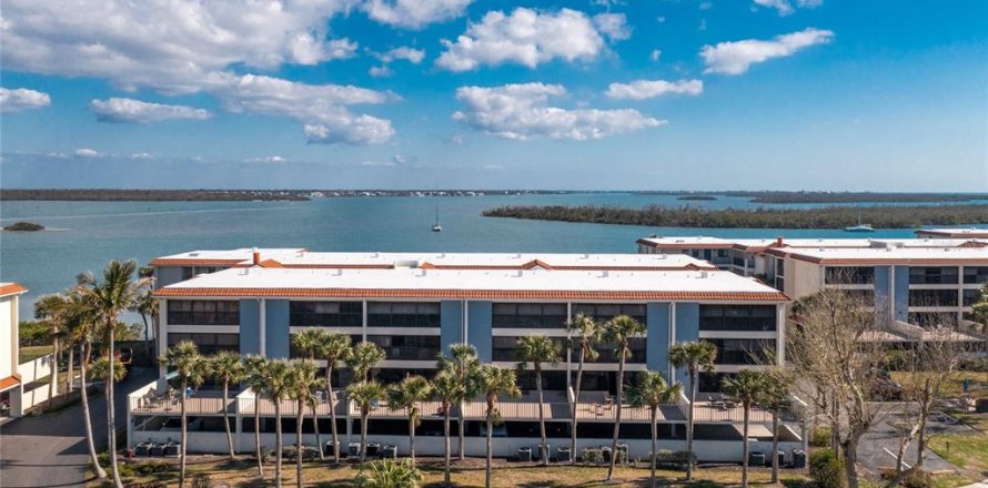 Condo à Englewood, Floride, 3 chambres  № 1532951