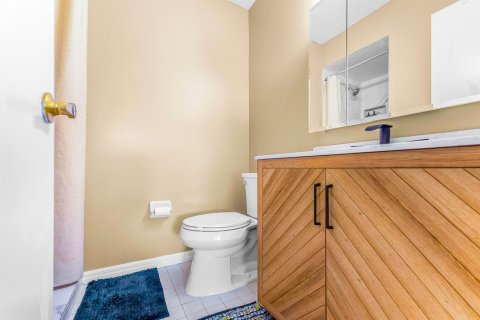 Condominio en venta en Port St. Lucie, Florida, 2 dormitorios, 88.07 m2 № 2190243 - foto 17