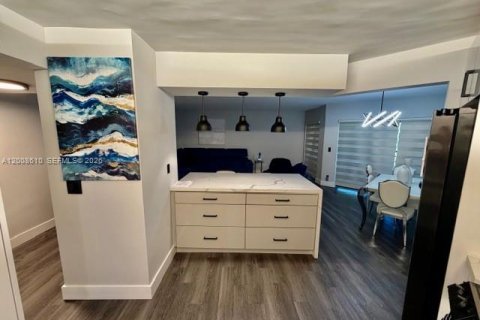 Copropriété à louer à Boca Raton, Floride: 2 chambres, 114.27 m2 № 2091259 - photo 7