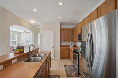 House in MAGNOLIA PARK in Sanford, Florida 4 bedrooms, 320.05 sq.m. № 2231690 - photo 25