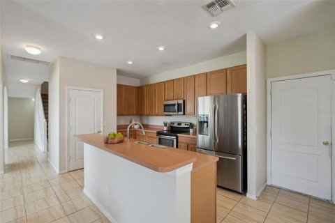 House in MAGNOLIA PARK in Sanford, Florida 4 bedrooms, 320.05 sq.m. № 2231690 - photo 23