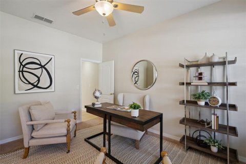 House in MAGNOLIA PARK in Sanford, Florida 4 bedrooms, 320.05 sq.m. № 2231690 - photo 5