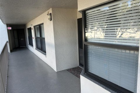 Copropriété à louer à South Pasadena, Floride: 2 chambres, 95.69 m2 № 2139554 - photo 2