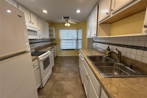 Copropriété à louer à South Pasadena, Floride: 2 chambres, 95.69 m2 № 2139554 - photo 6