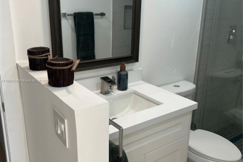 Condo in Pompano Beach, Florida, 3 bedrooms  № 1705973 - photo 18