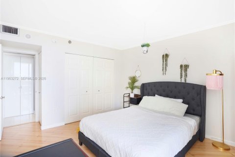 Copropriété à louer à Aventura, Floride: 2 chambres, 105.54 m2 № 2025735 - photo 24