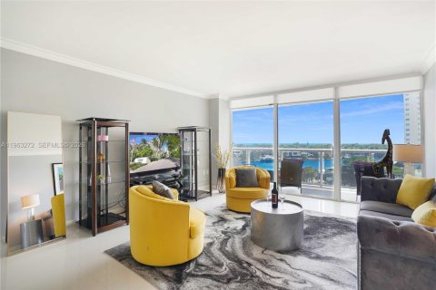 Copropriété à louer à Aventura, Floride: 2 chambres, 105.54 m2 № 2025735 - photo 2