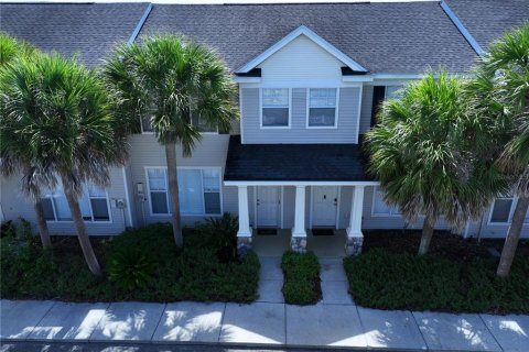 Townhouse in Tampa, Florida 2 bedrooms, 106.47 sq.m. № 2199029 - photo 2