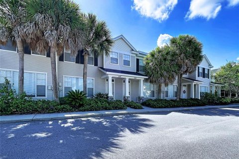 Townhouse in Tampa, Florida 2 bedrooms, 106.47 sq.m. № 2199029 - photo 3