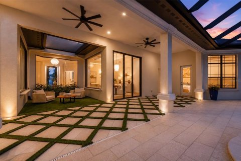 House in Sarasota, Florida 4 bedrooms, 453.08 sq.m. № 2152256 - photo 15