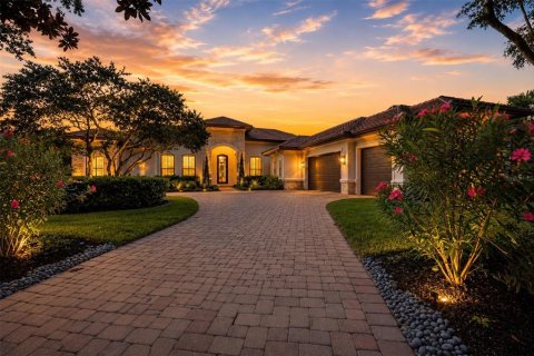 House in Sarasota, Florida 4 bedrooms, 453.08 sq.m. № 2152256 - photo 4