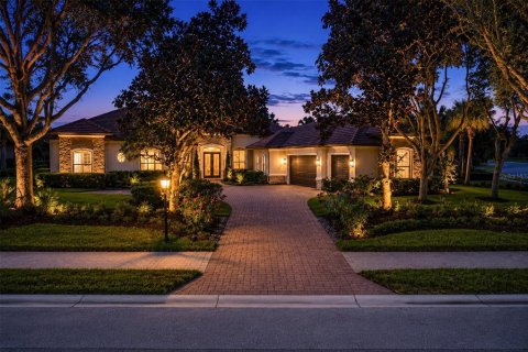 House in Sarasota, Florida 4 bedrooms, 453.08 sq.m. № 2152256 - photo 3