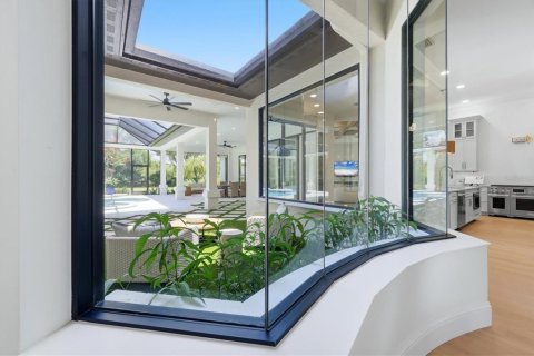 House in Sarasota, Florida 4 bedrooms, 453.08 sq.m. № 2152256 - photo 30