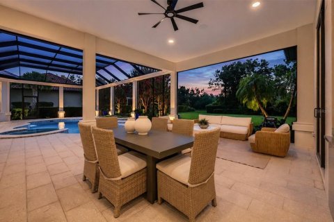 House in Sarasota, Florida 4 bedrooms, 453.08 sq.m. № 2152256 - photo 13