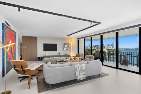 Copropriété à vendre à Miami, Floride: 3 chambres, 242.85 m2 № 2414304 - photo 2