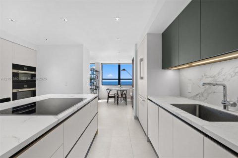 Copropriété à vendre à Miami, Floride: 3 chambres, 242.85 m2 № 2414304 - photo 5